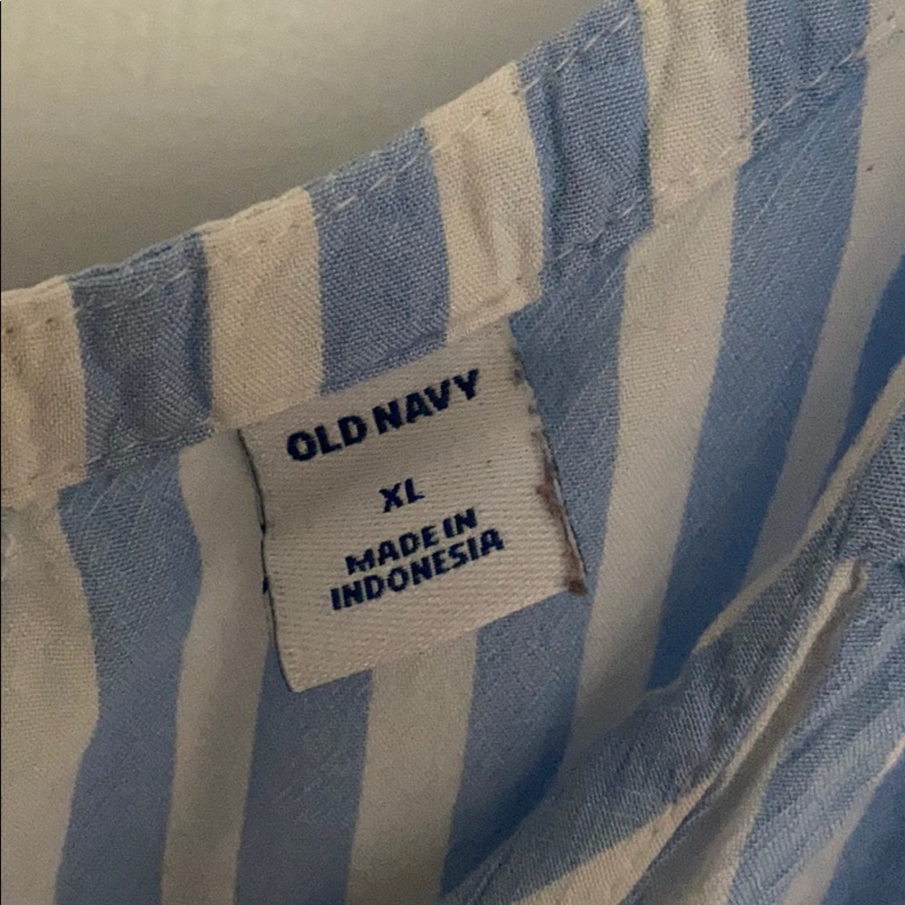 Old Navy Striped Sleeveless Blouse - Picture 3 of 3
